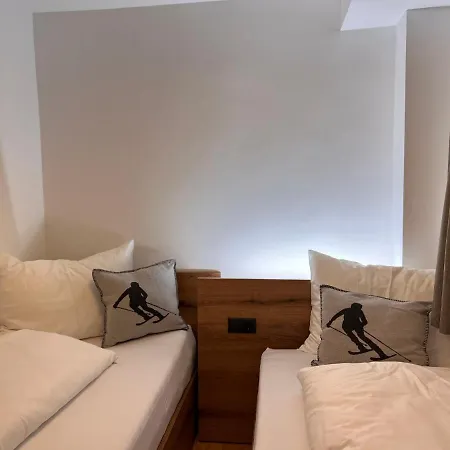 Apartamento Kleines Bergblick 15 By Interhome